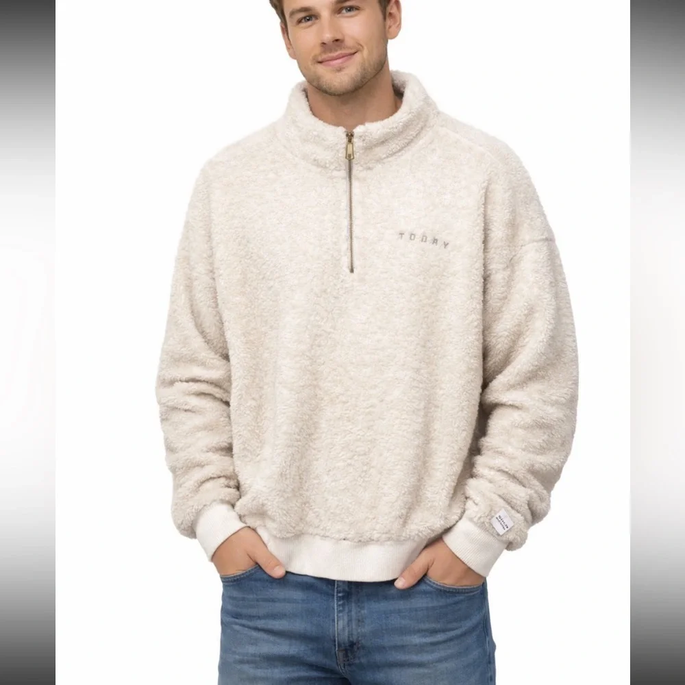 YoungLA White Fleece Pullover Sweater Size Medium 23805